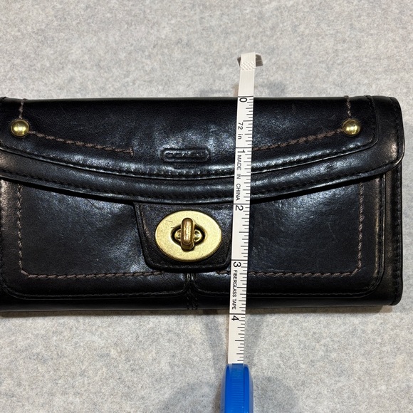 Coach 65th Anniversary Vintage Black Leather Wallet with Gold Turnlock Hardware - Picture 7 of 10